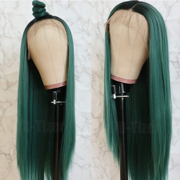 💫SULA 22” GREEN OMBRÉSTRAIGHT LACE FRONT WIG